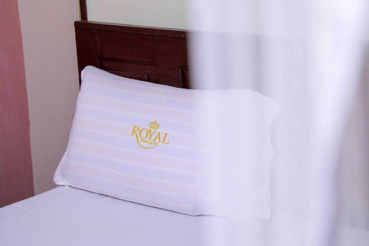 Royal Park Hotel Jinja Exterior photo